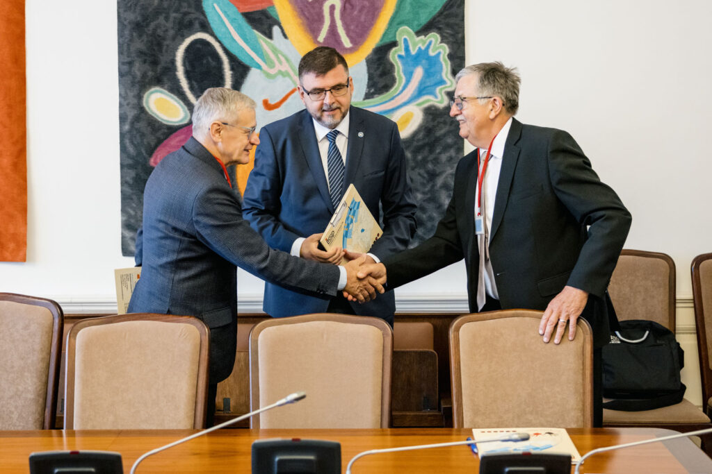 Memorandum o strategické spolupráci a partnerství mezi institucemi České republiky a Slovenské republiky v oblasti školství a vzdělávání